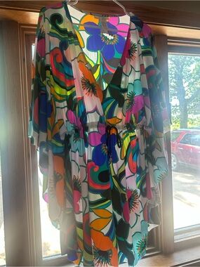 La Blanca V-Neck Caftan Swimsuit Cover Up Multi/Sun Catcher- Large. Worn once!
